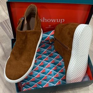 AEROSOLES Women’s Casual Boot